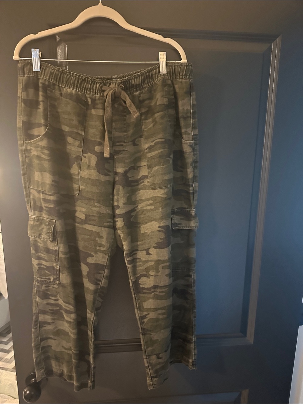 Women’s Camo Cargo Drawstring Pants - Olive Green